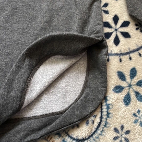 Tampa Bay Buccaneers sweatshirt - Picture 4 of 7